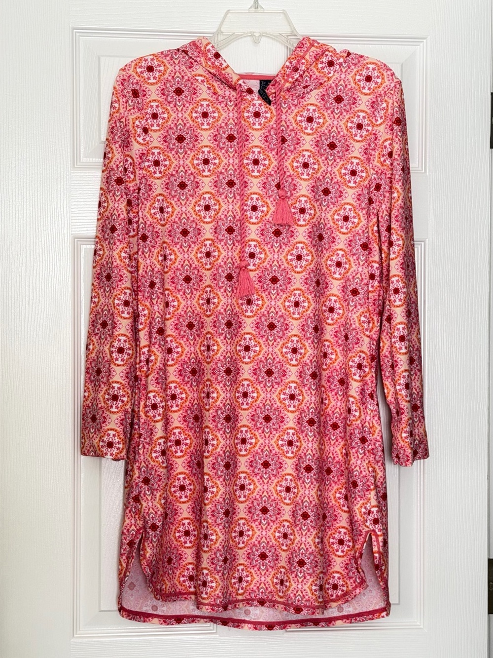Aqua Et Sol Swimsuit Coverup with Hoodie and Pockets